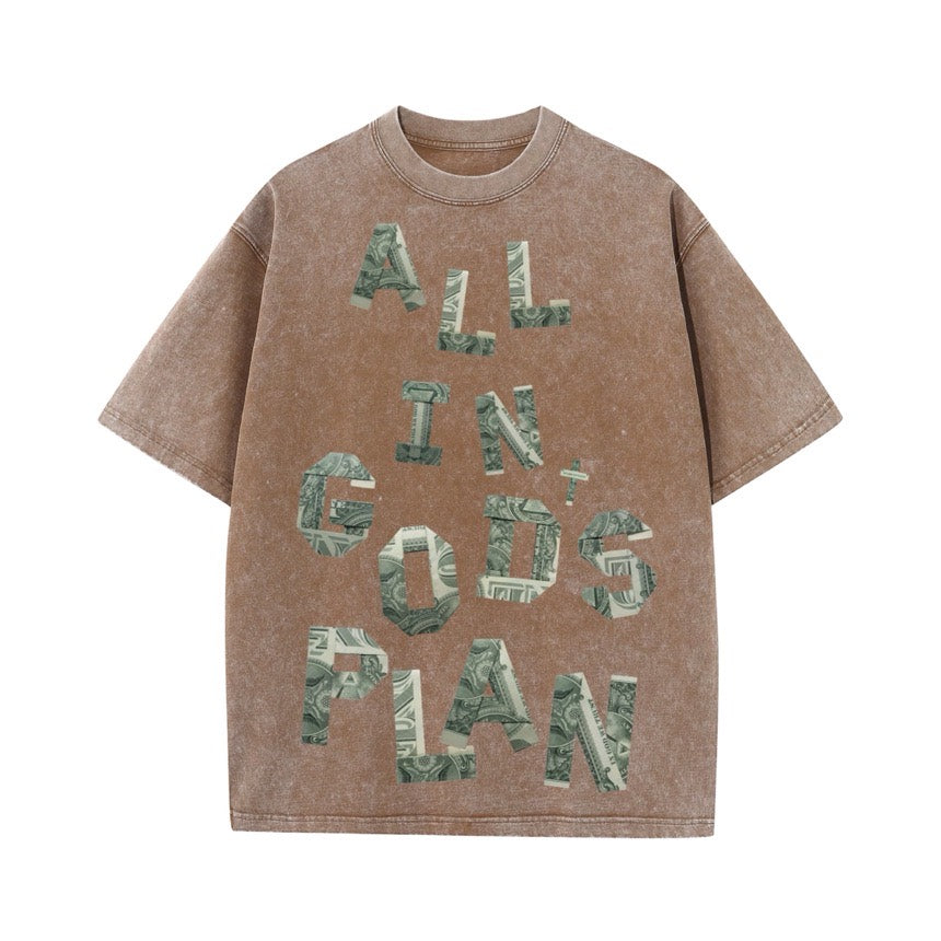 T-shirt oversize brun délavé, lettrage All In God's Plan composé de billets