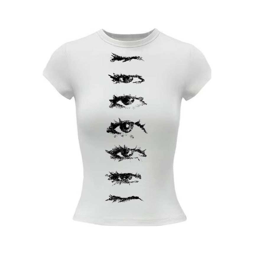 T-shirt blanc ajusté, colonne de sept yeux tramés en noir