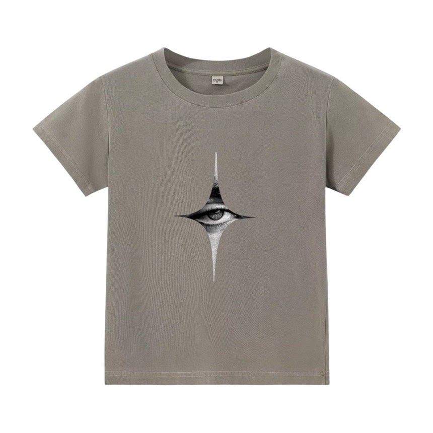 T-shirt coupe classique kaki, œil inscrit dans une étoile à quatre branches